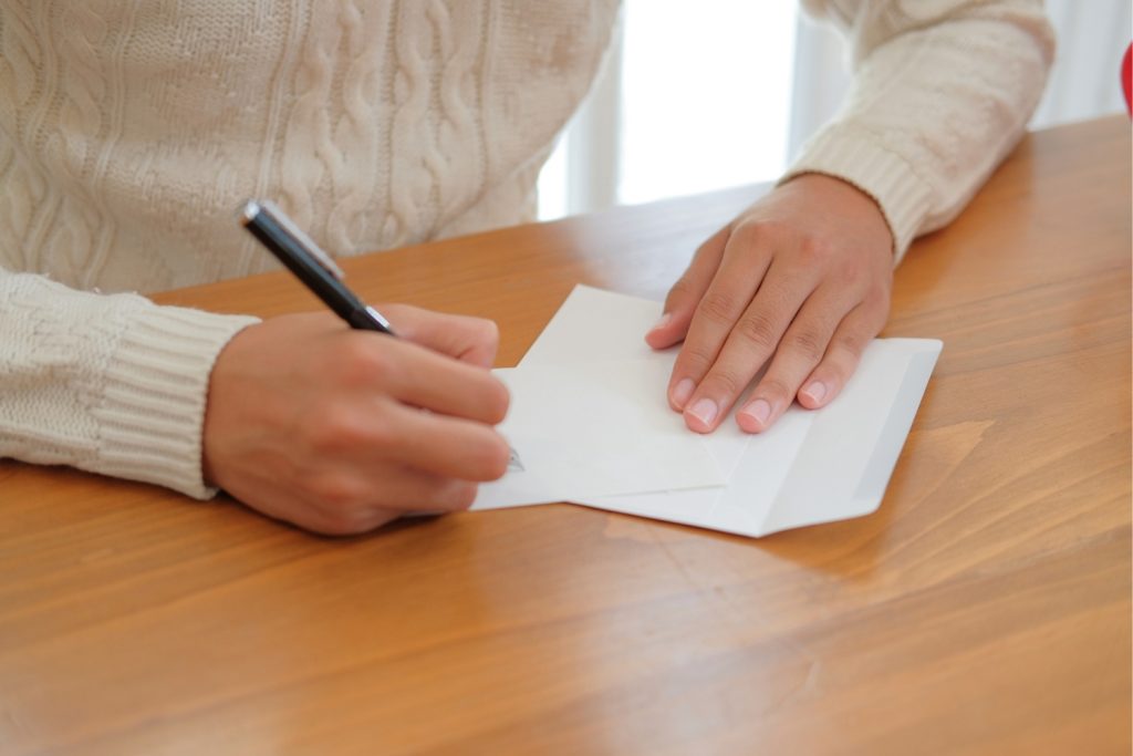 Customer Thank You Messages: What to Write After a Purchase or Meeting