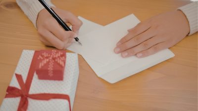 Housewarming Card Messages: What to Write When Someone Moves